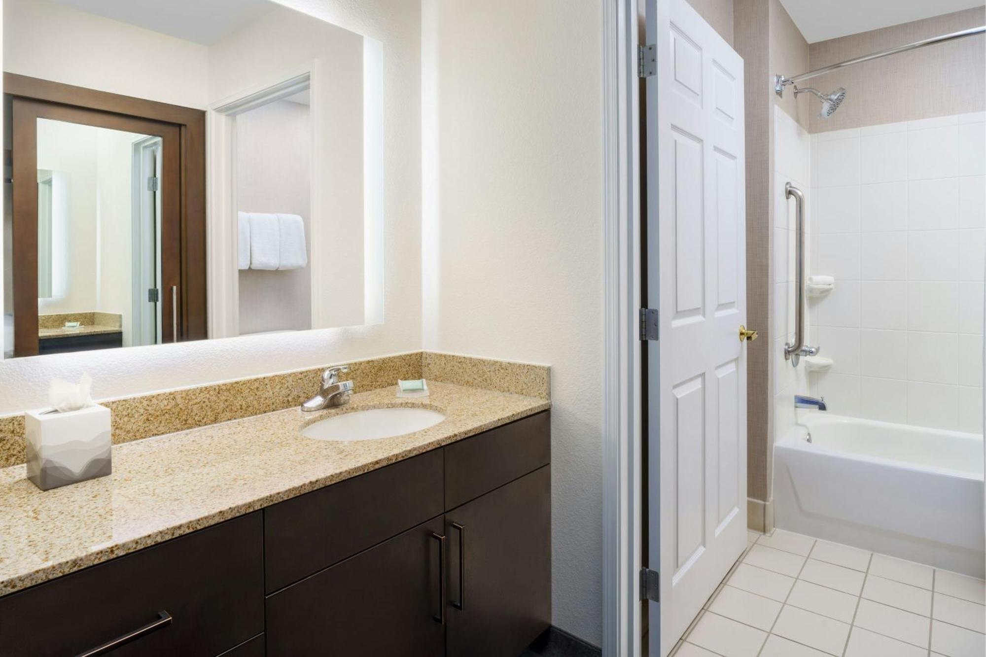 Residence Inn By Marriott Las Vegas Stadium Area Bagian luar foto